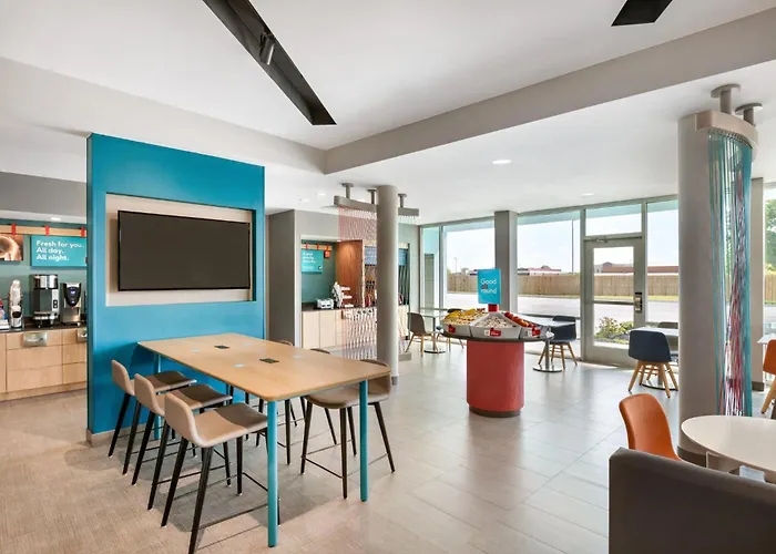Avid Chicago O Hare - By Ihg